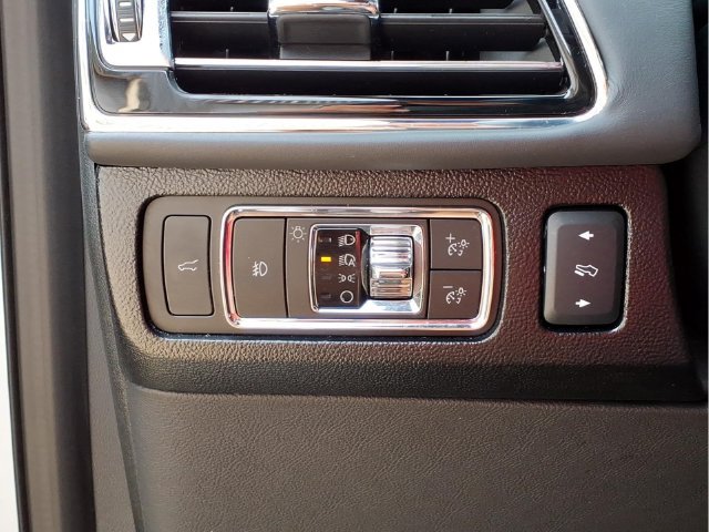 Used 2024 Lincoln Navigator L Black Label AWD/4WD image 15
