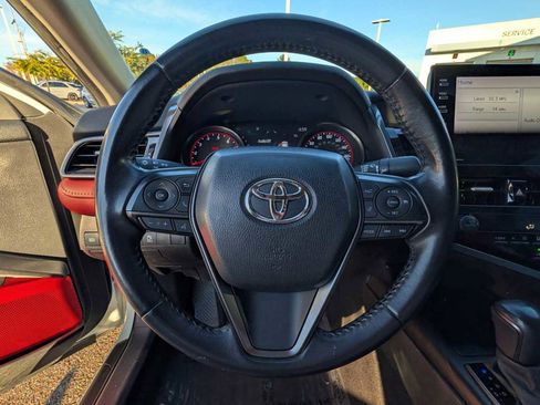 Used 2021 Toyota Camry XSE image 9