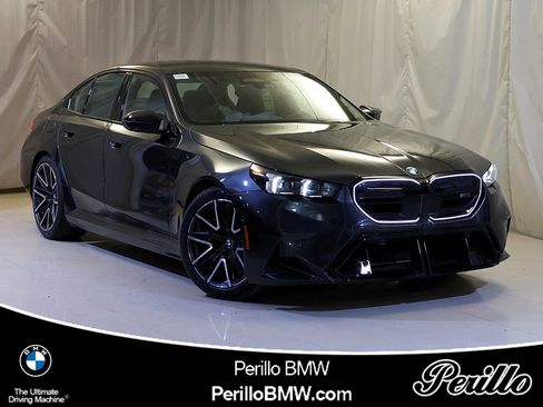 New 2026 BMW M5 w/ Executive Package image 1