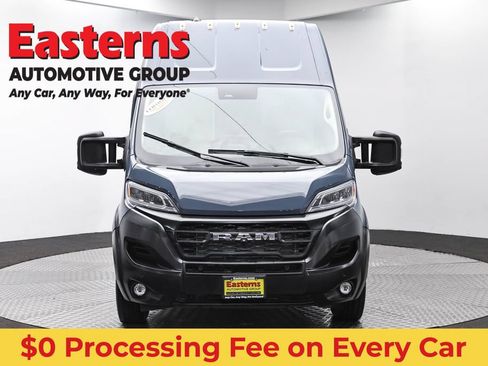 Used 2024 RAM ProMaster 3500 FWD image 2