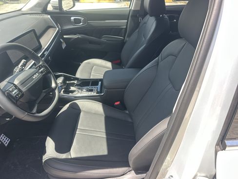 New 2026 Kia Sorento SX FWD image 17