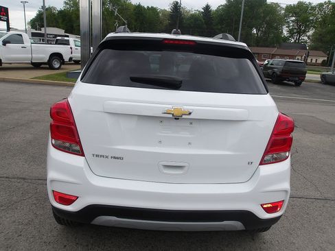 Used 2020 Chevrolet Trax LT w/ LT Convenience Package AWD/4WD image 6