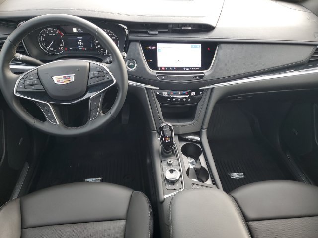 Used 2025 Cadillac XT5 Premium Luxury w/ LPO, Floor Liner Package AWD/4WD image 30