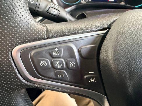 Used 2023 Chevrolet Equinox LT AWD/4WD image 18