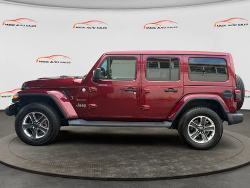 Used 2021 Jeep Wrangler Unlimited Sahara AWD/4WD image 7