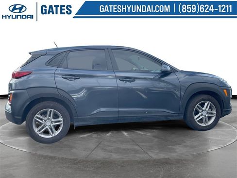 Certified 2021 Hyundai Kona SE w/ Cargo Package image 3