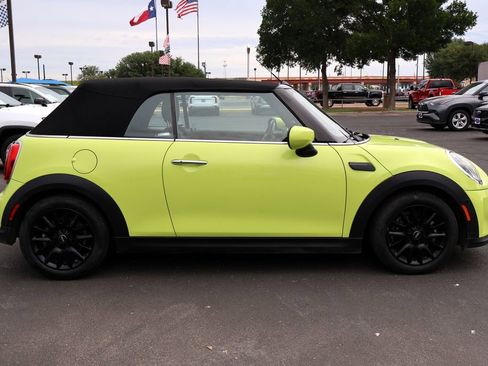 Used 2022 MINI Cooper Convertible w/ Premium Package FWD image 18