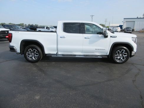 Certified 2026 GMC Sierra 1500 SLT w/ SLT Premium Plus Package AWD/4WD image 5