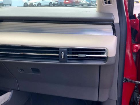 Used 2022 Lincoln Corsair Standard w/ Equipment Group 101A image 20