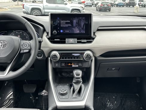 Certified 2023 Toyota RAV4 XLE Premium AWD/4WD image 30