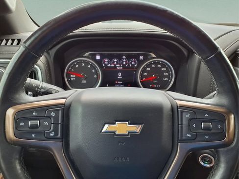 Certified 2019 Chevrolet Silverado 1500 High Country w/ Technology Package AWD/4WD image 29