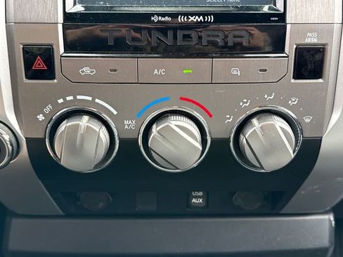 Used 2018 Toyota Tundra SR5 AWD/4WD image 30