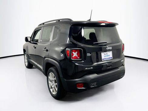 Used 2022 Jeep Renegade Latitude w/ Convenience Group AWD/4WD image 7