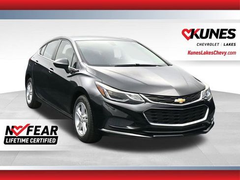 Used 2018 Chevrolet Cruze LT FWD image 1