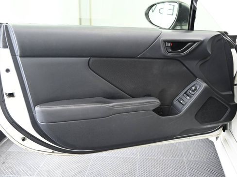 Used 2022 Toyota GR86 RWD image 19