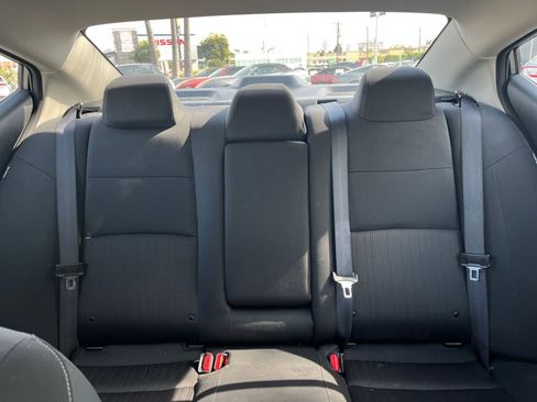 Used 2025 Nissan Altima 2.5 SV image 39