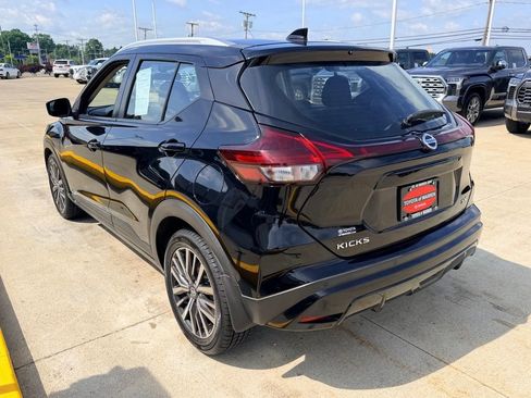 Used 2021 Nissan Kicks SV FWD image 7