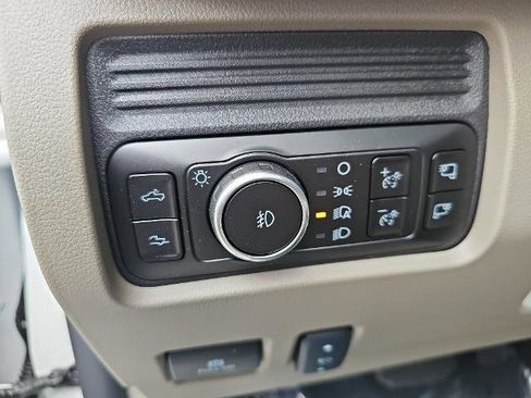 New 2026 Ford F250 Platinum w/ Platinum Plus Package AWD/4WD image 13