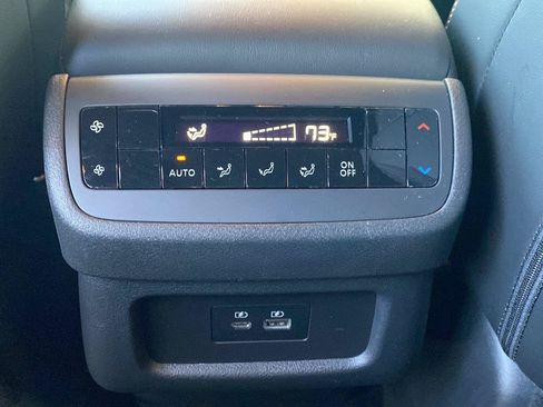 Used 2024 Nissan Pathfinder Rock Creek AWD/4WD image 27