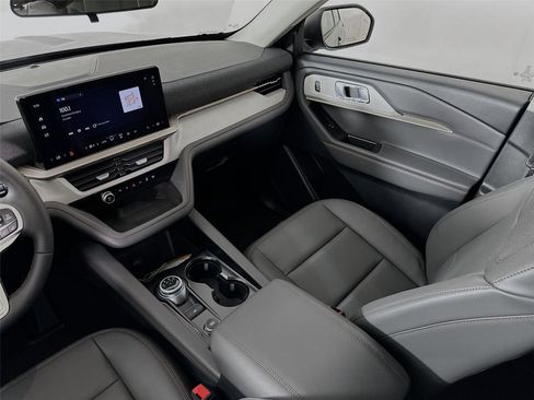 New 2026 Ford Explorer Active w/ Active Comfort Package image 30