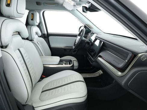Used 2024 Rivian R1S Adventure AWD/4WD image 25