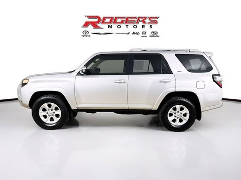 Used 2015 Toyota 4Runner SR5 image 9
