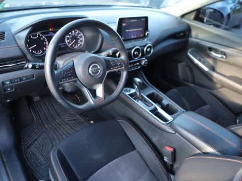 Used 2020 Nissan Sentra SR image 9