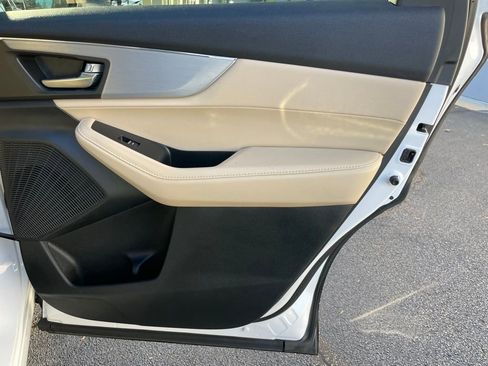 Used 2023 Acura MDX SH-AWD image 35