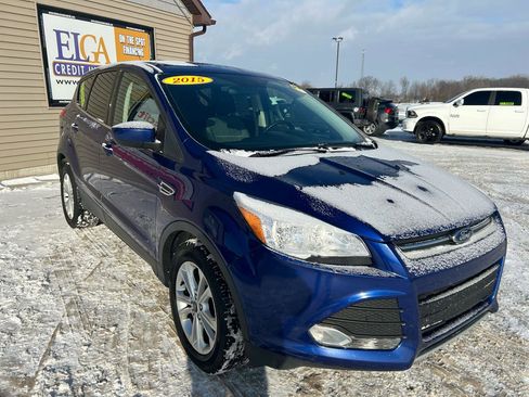 Used 2015 Ford Escape SE image 3