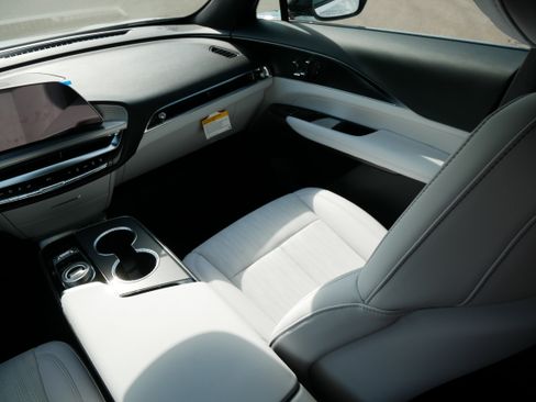 New 2026 Cadillac Lyriq Sport w/ LPO, Floor Liner Package image 9