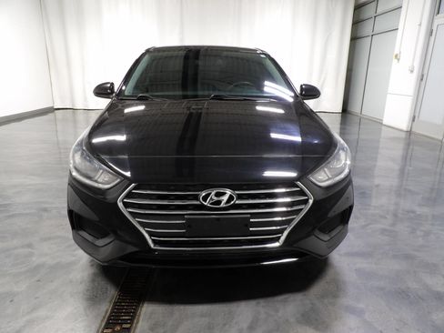 Used 2021 Hyundai Accent SE FWD image 2