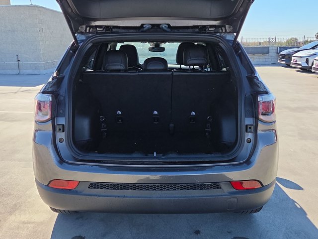 Used 2023 Jeep Compass Latitude AWD/4WD image 6