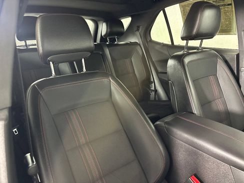 Used 2024 Chevrolet Equinox RS FWD image 30
