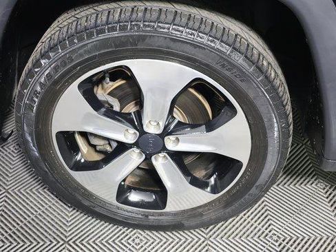 Used 2018 Jeep Compass Latitude w/ Popular Equipment Group image 25