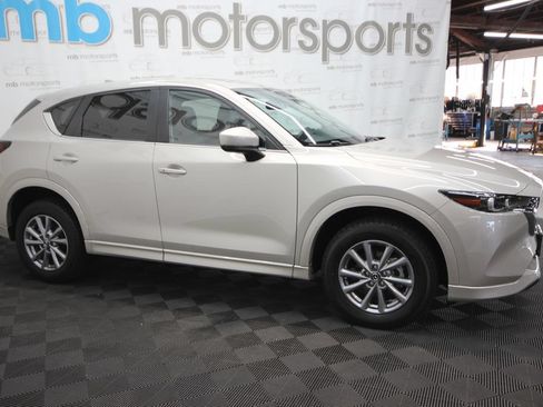 Used 2024 MAZDA CX-5 AWD 2.5 S w/ Preferred Package image 10