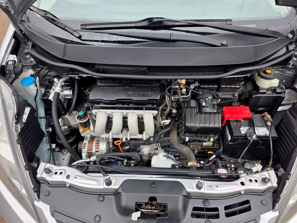 Used 2013 Honda Fit image 23
