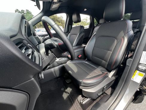Used 2025 Ford Escape ST-Line Select AWD/4WD image 13