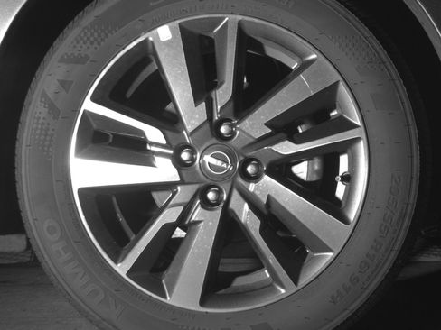 Used 2025 Nissan Versa SV image 13