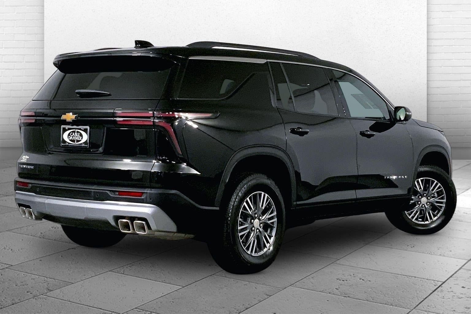Used 2026 Chevrolet Traverse LT w/ Driver Confidence Package FWD image 13
