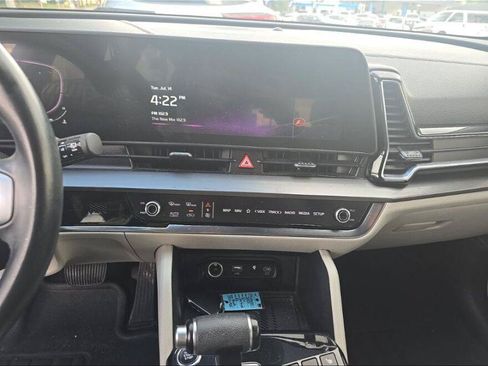 Used 2023 Kia Sportage EX FWD image 5