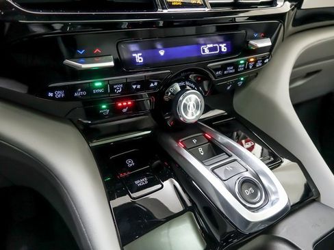 Used 2023 Acura MDX SH-AWD w/ Technology Package image 22