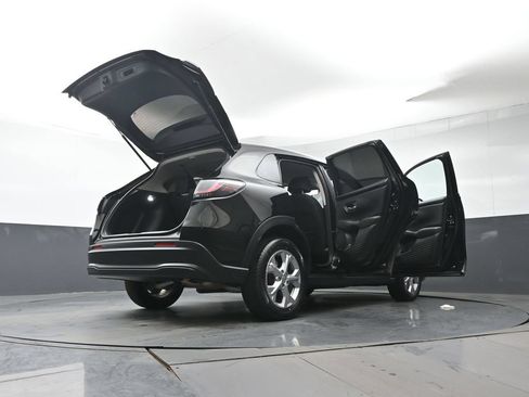 Certified 2024 Honda HR-V LX image 39