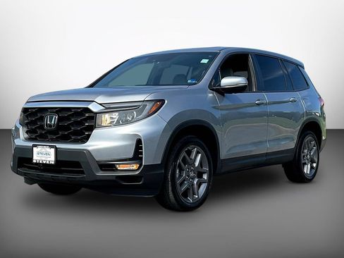 Used 2023 Honda Passport EX-L image 3