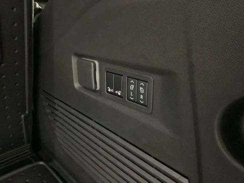 New 2026 Chevrolet Tahoe High Country image 34