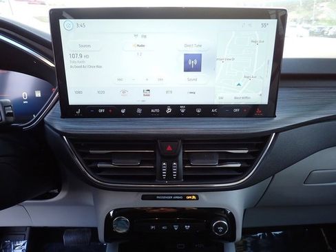 Certified 2025 Ford Escape Platinum w/ Premium Technology Package image 28