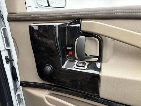 Used 2019 GMC Savana 2500 RWD image 22