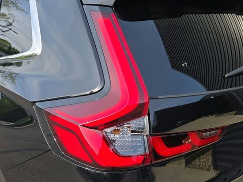 Used 2025 Honda CR-V EX-L image 25