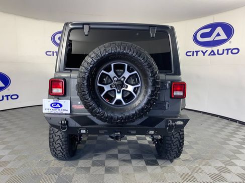 Used 2018 Jeep Wrangler Unlimited Rubicon w/ Cold Weather Group AWD/4WD image 4
