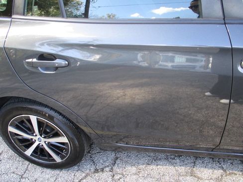 Used 2021 Subaru Impreza 2.0i Premium image 19