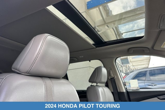 Certified 2024 Honda Pilot Touring image 21